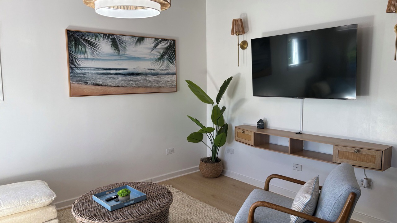 Photo of Livingroom in Dunmore Town