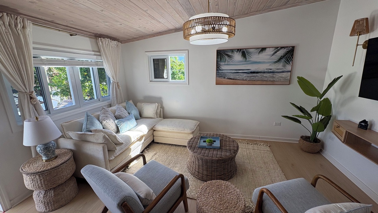 Photo of Livingroom in Dunmore Town