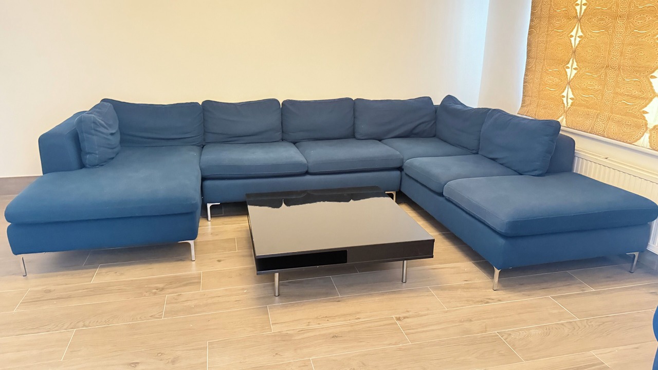 Photo of Livingroom in Sunningdale