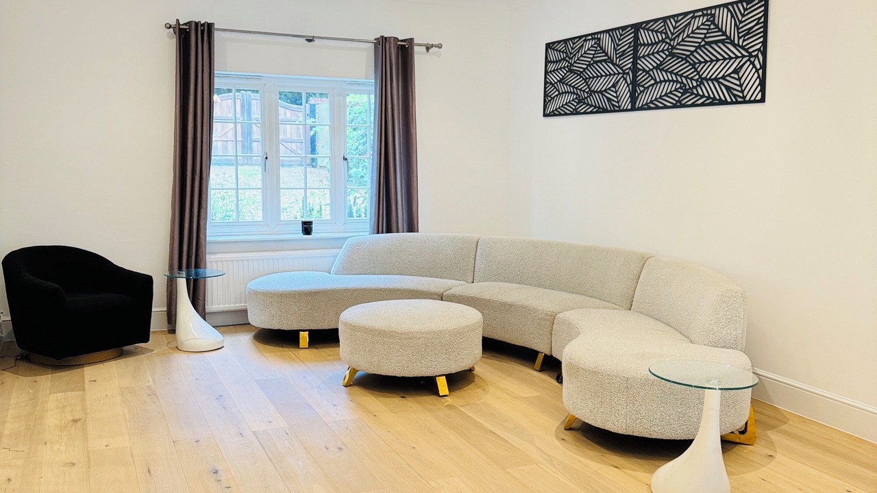 Photo of Livingroom in Sunningdale