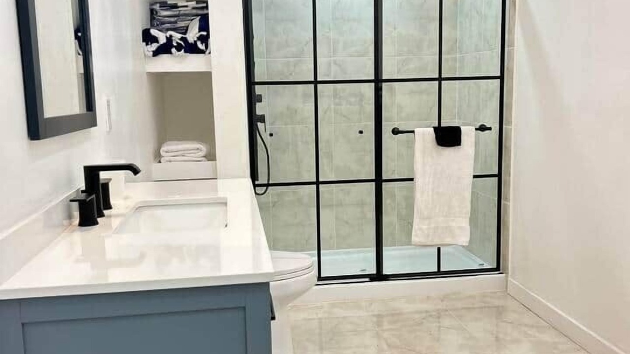 Photo of Bathroom in Winding Bay