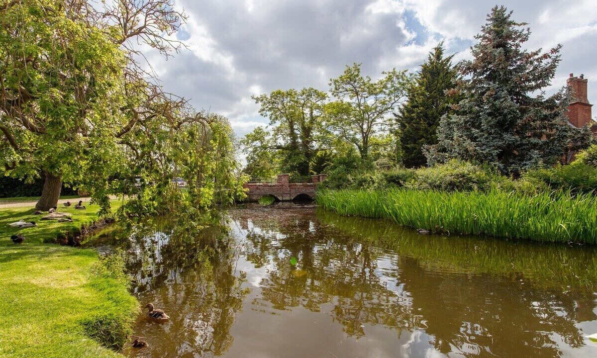 Photo of Others in Marston Moretaine
