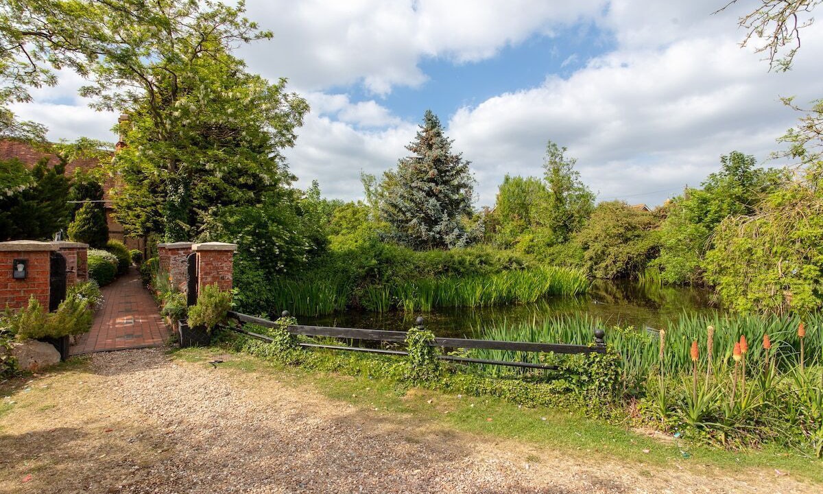 Photo of Others in Marston Moretaine