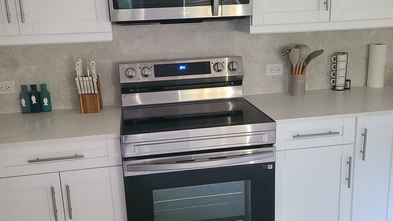 Photo of Kitchen in Gregory Town