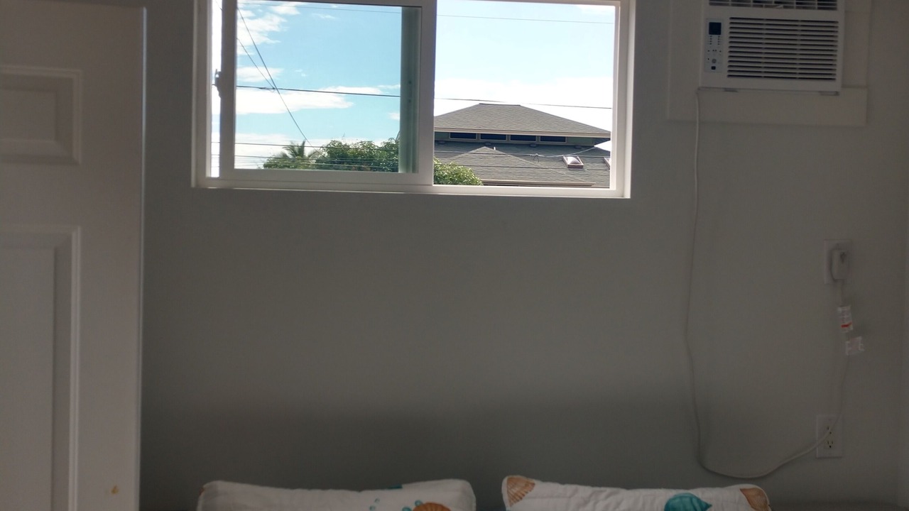 Photo of Bedroom in Kahaluu Bay