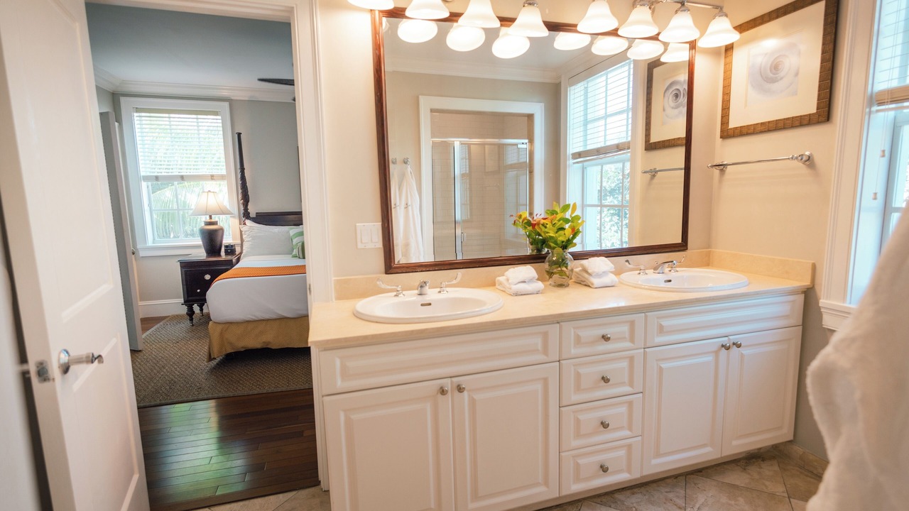 Photo of Bathroom in Dunmore Town