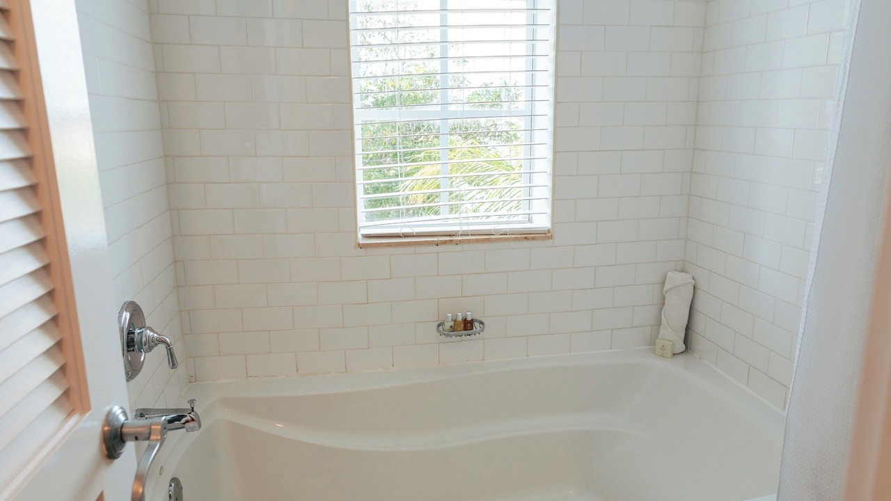 Photo of Bathroom in Dunmore Town