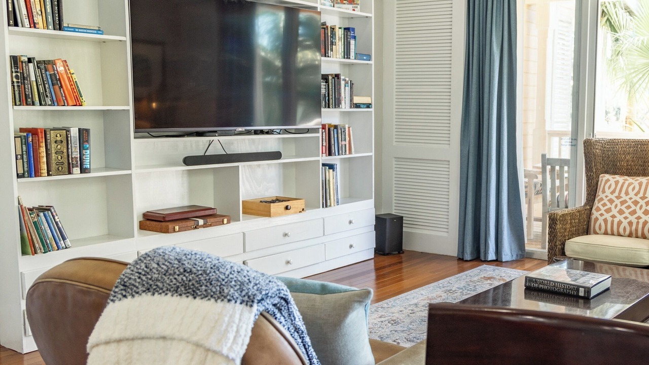 Photo of Livingroom in Dunmore Town