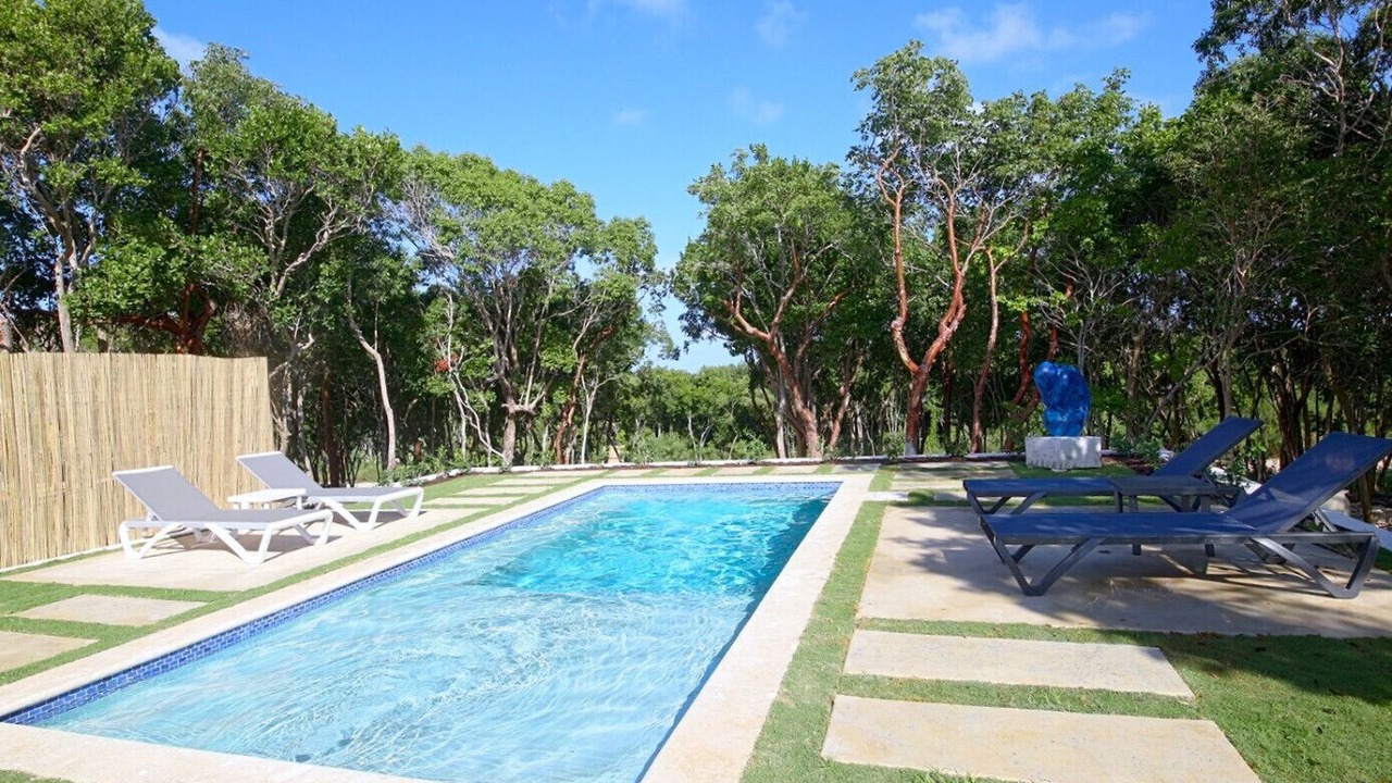 Photo of Outdoor in Governor's Harbour