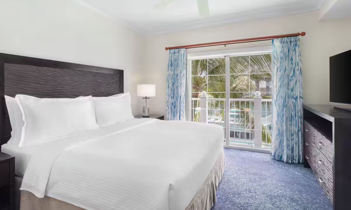 Photo of Bedroom in Paradise Island