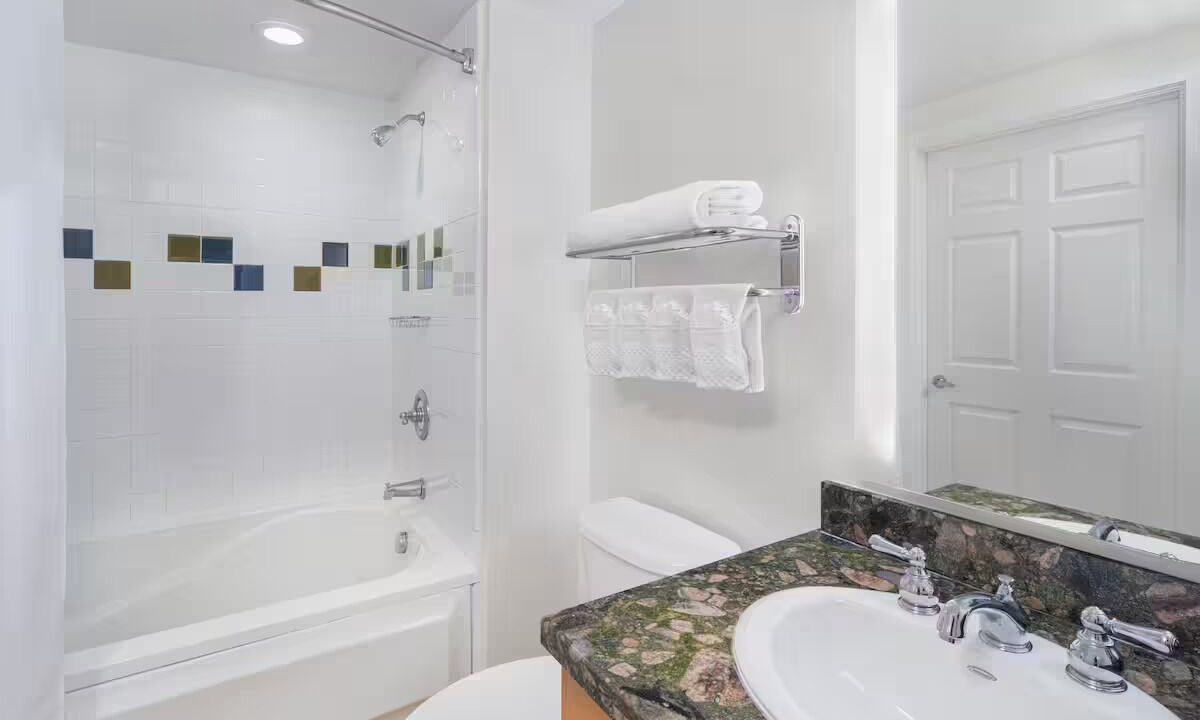 Photo of Bathroom in Paradise Island