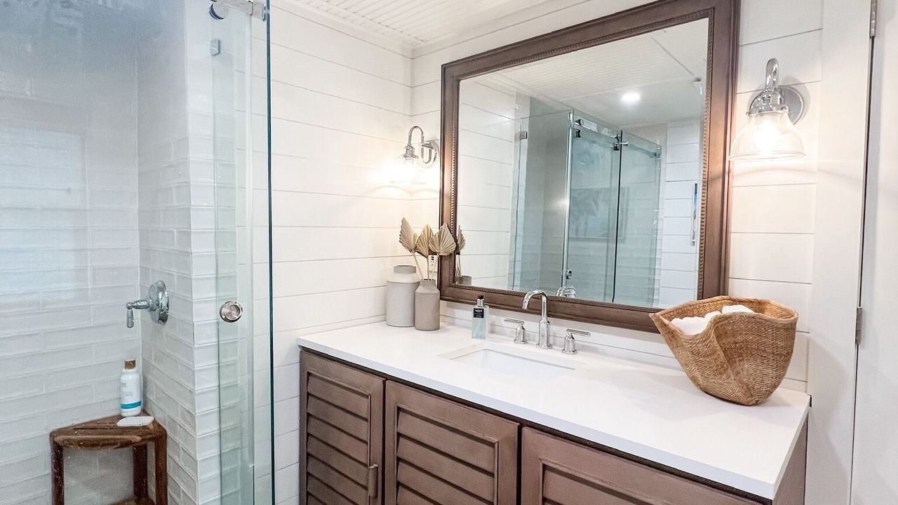Photo of Bathroom in Hope Town