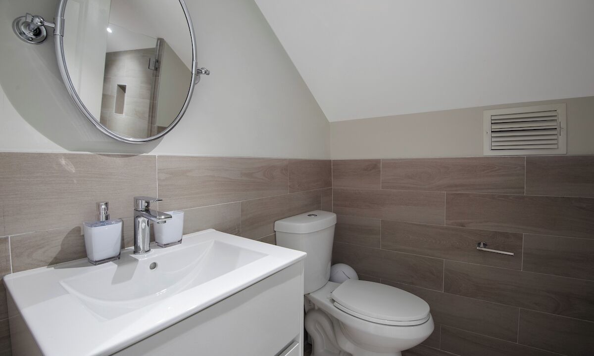 Photo of Bathroom in Palm Cay