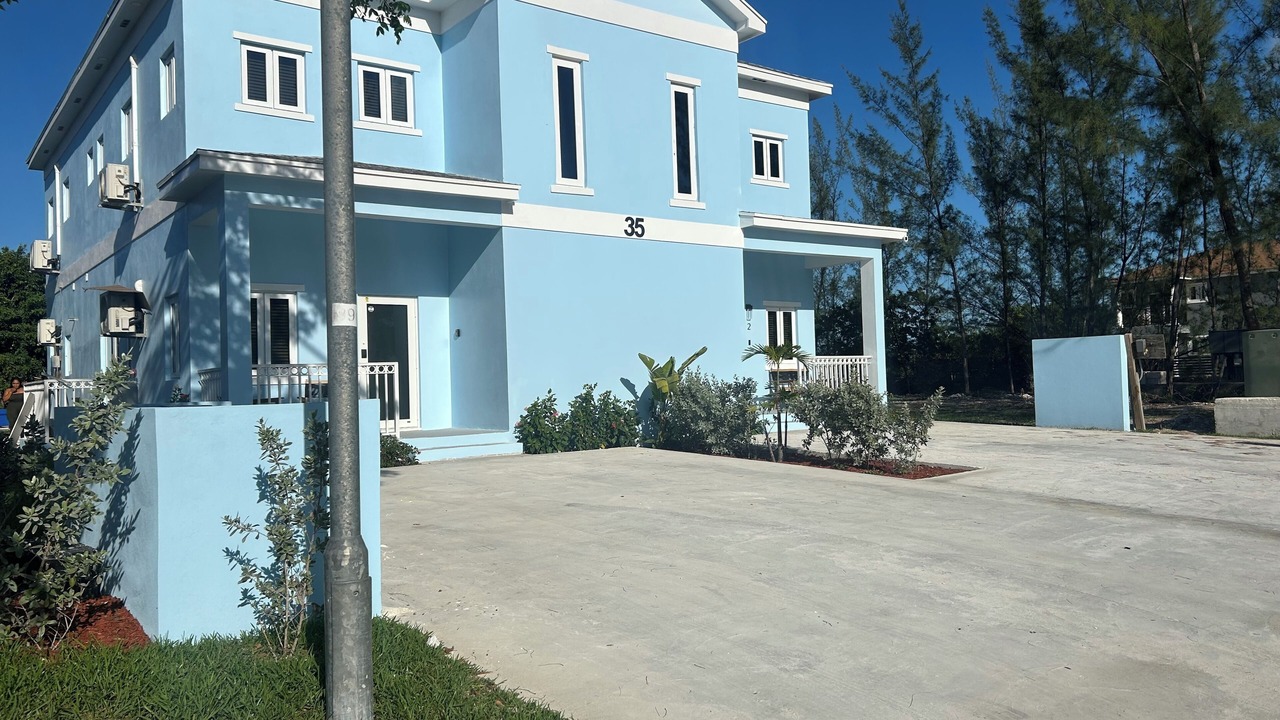 Photo of Outdoor in Downtown Nassau