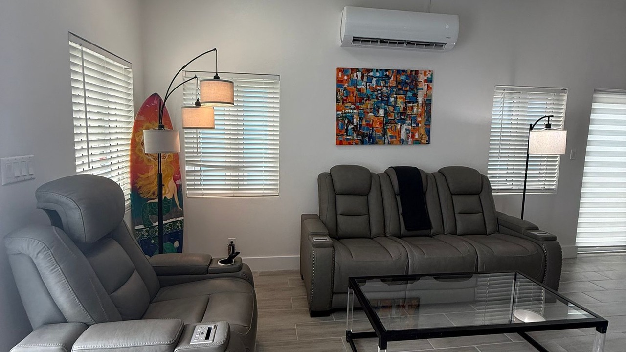 Photo of Livingroom in Downtown Nassau