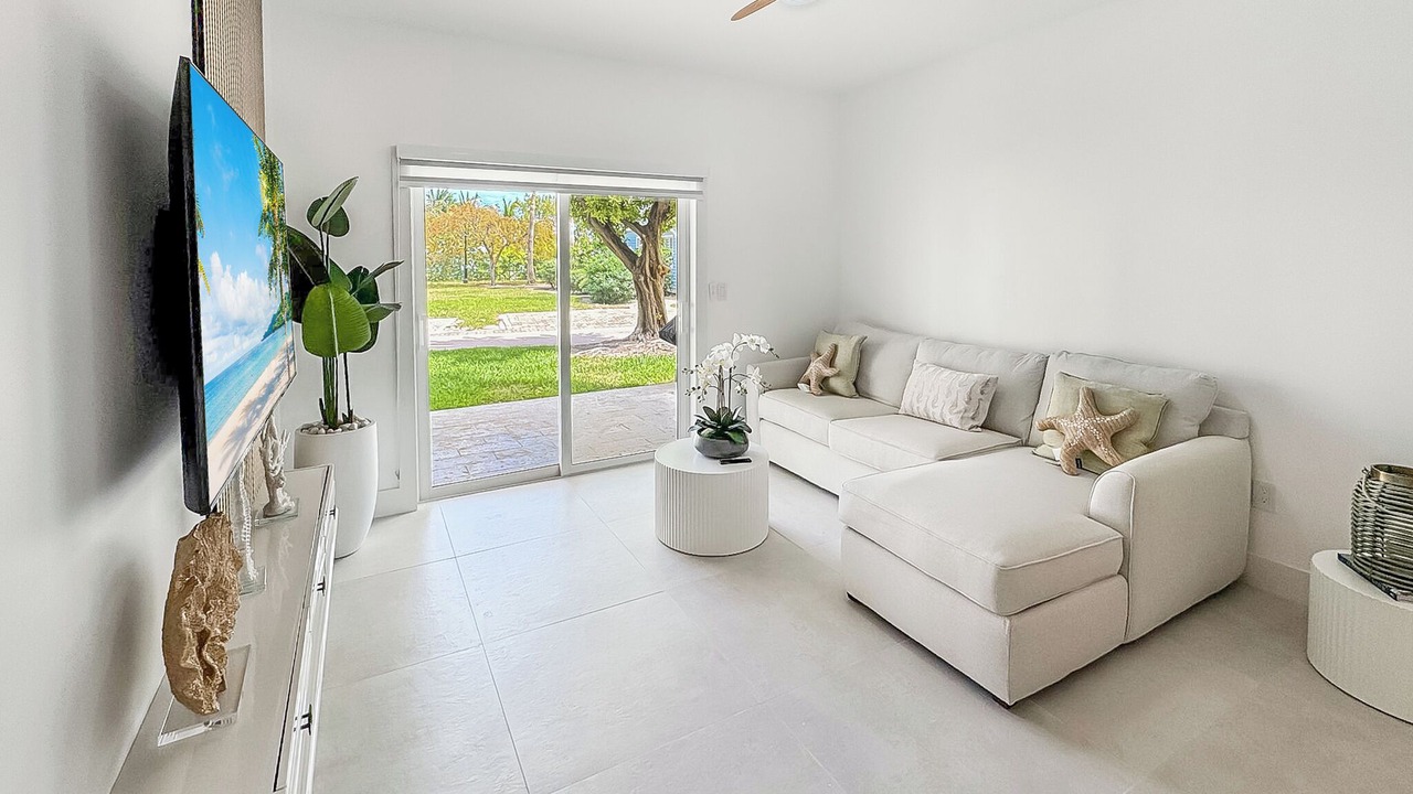 Photo of Livingroom in Alice Town