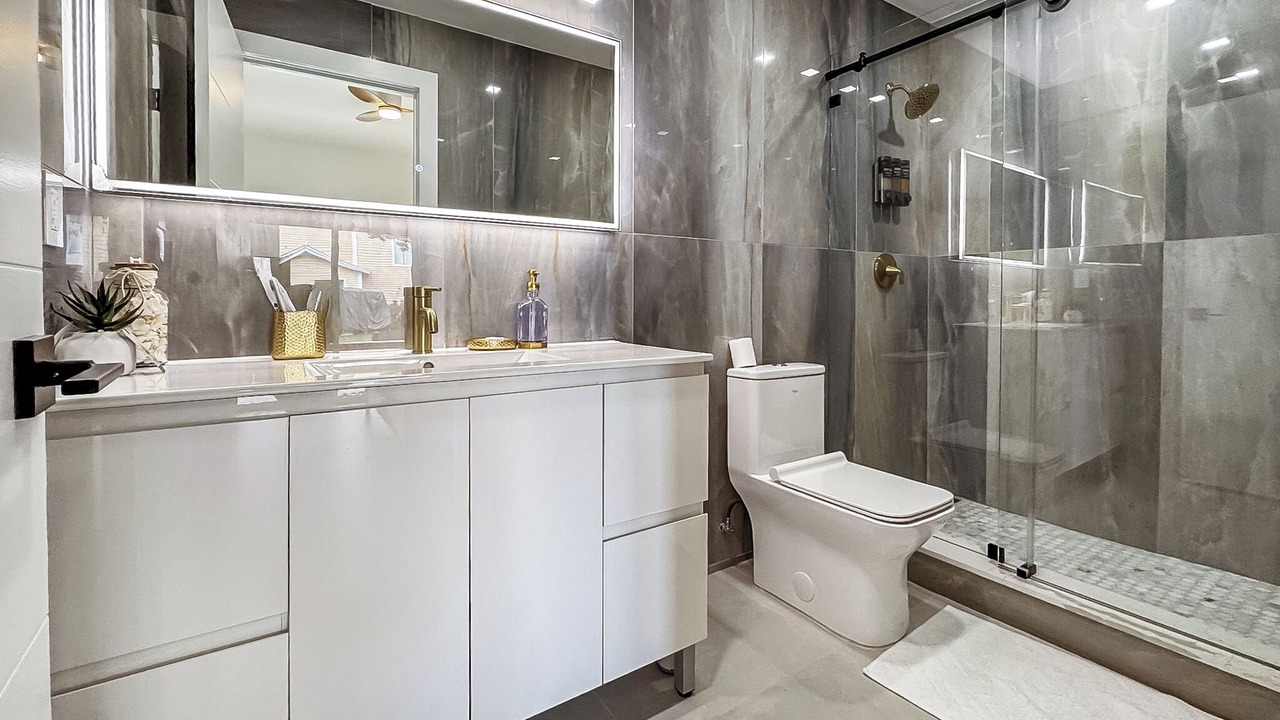 Photo of Bathroom in Alice Town