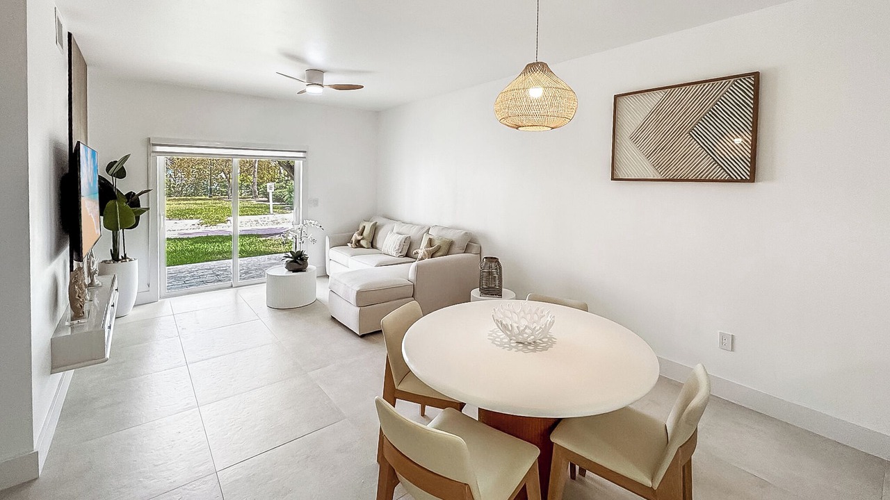 Photo of Livingroom in Alice Town