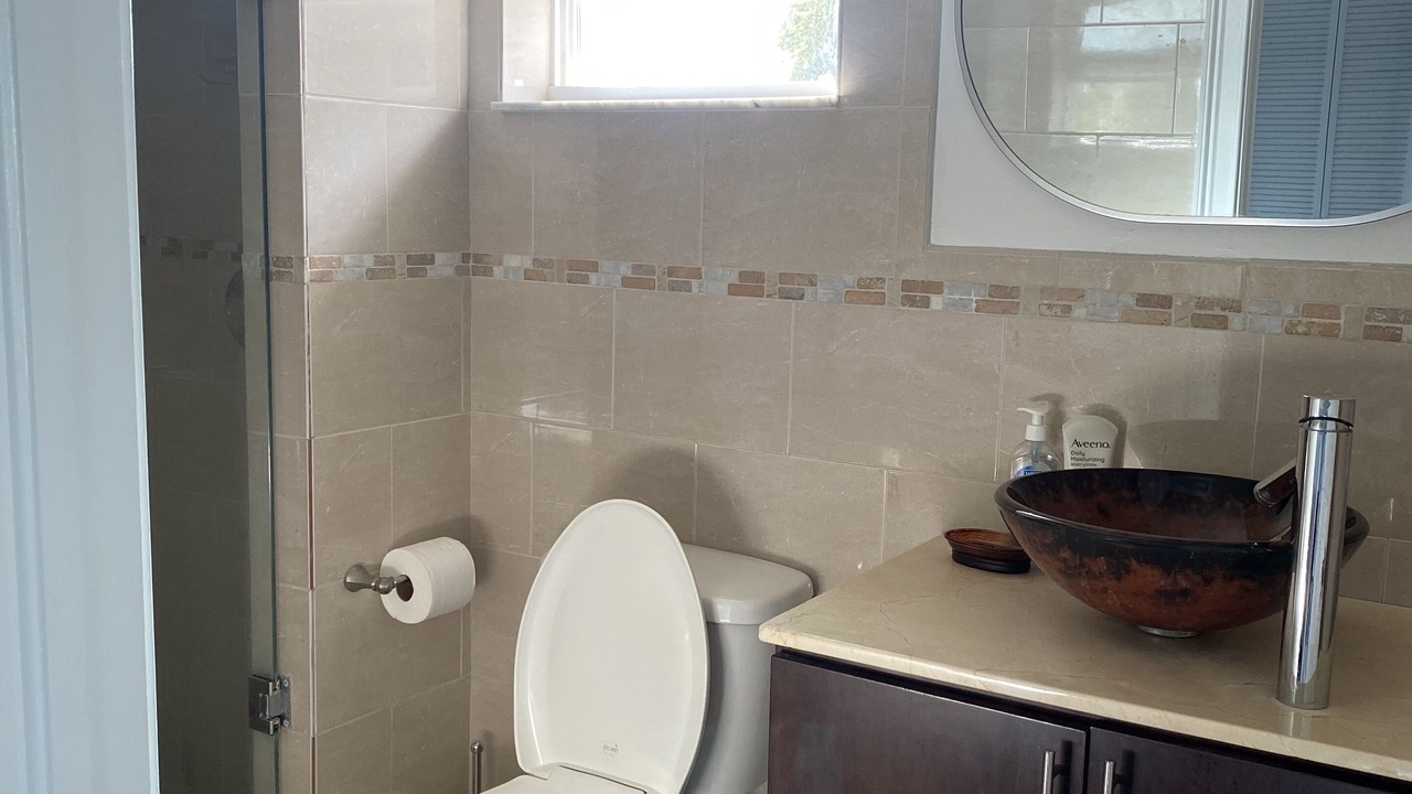 Photo of Bathroom in Lucaya