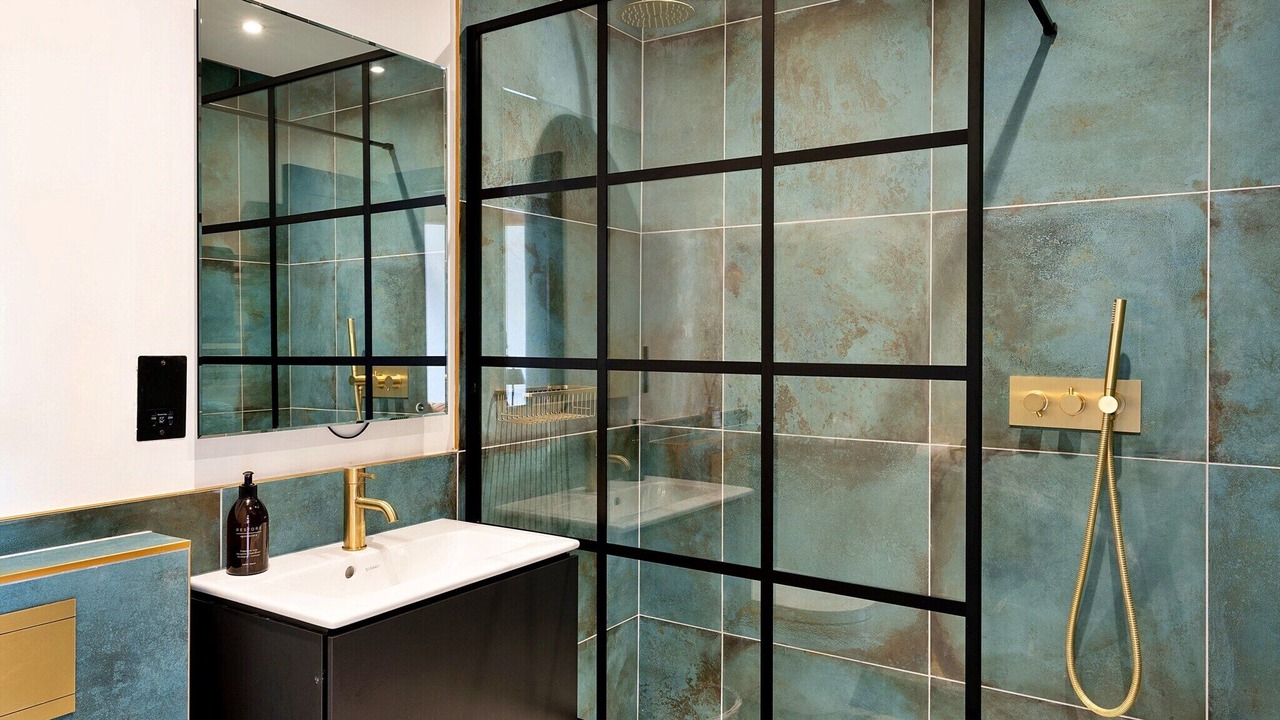Photo of Bathroom in Hawling