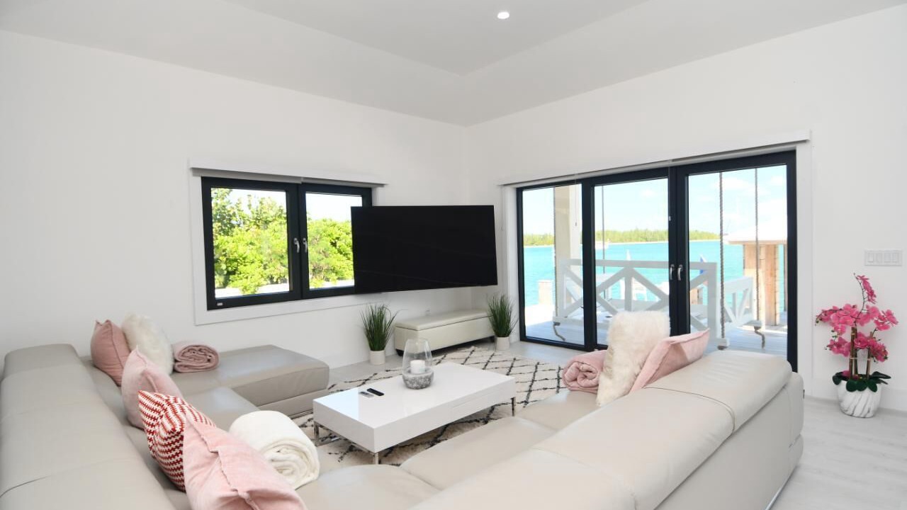 Photo of Livingroom in Treasure Cay