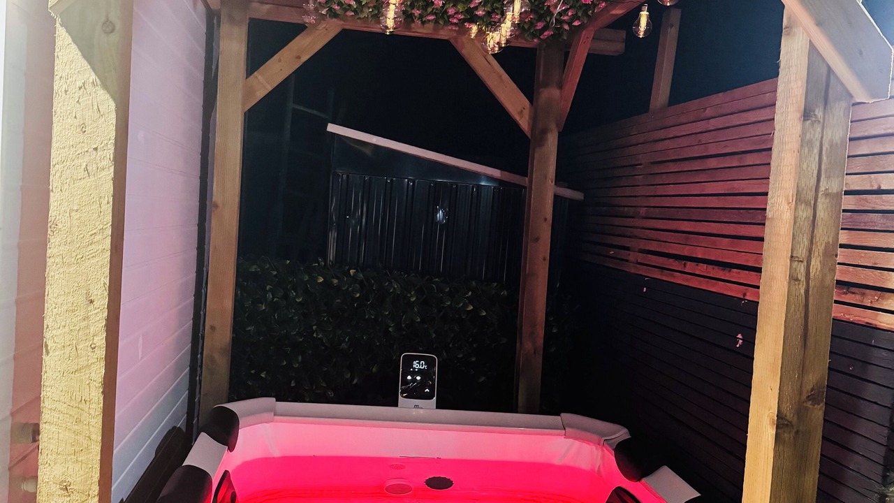 Photo of Outdoor in Luton