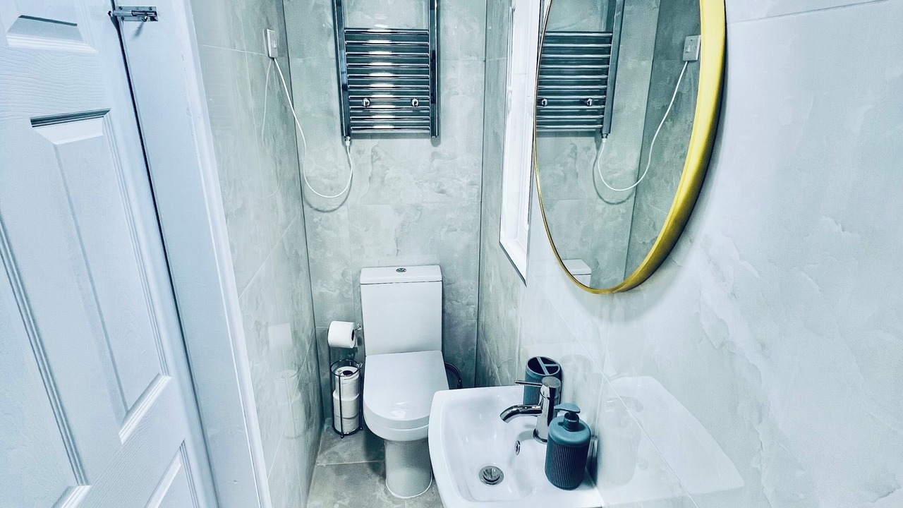 Photo of Bathroom in Luton