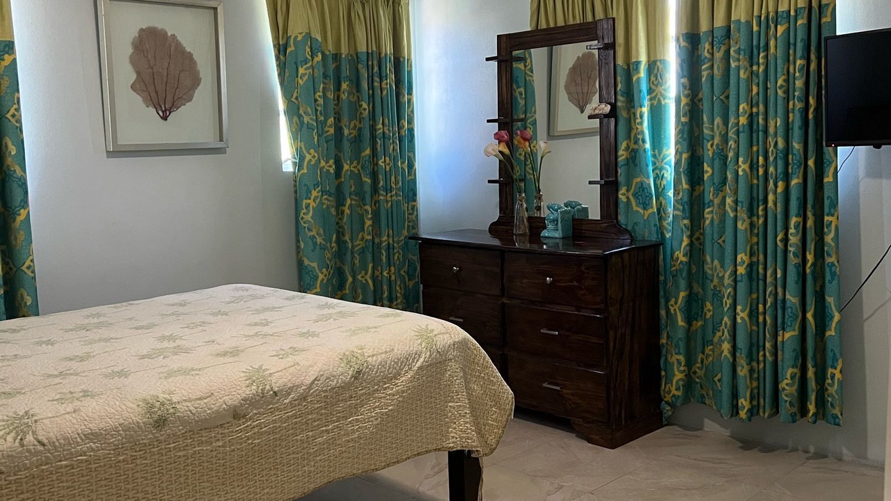 Photo of Bedroom in Nassau
