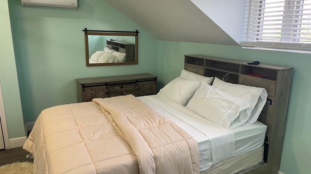 Photo of Bedroom in Coral Harbour