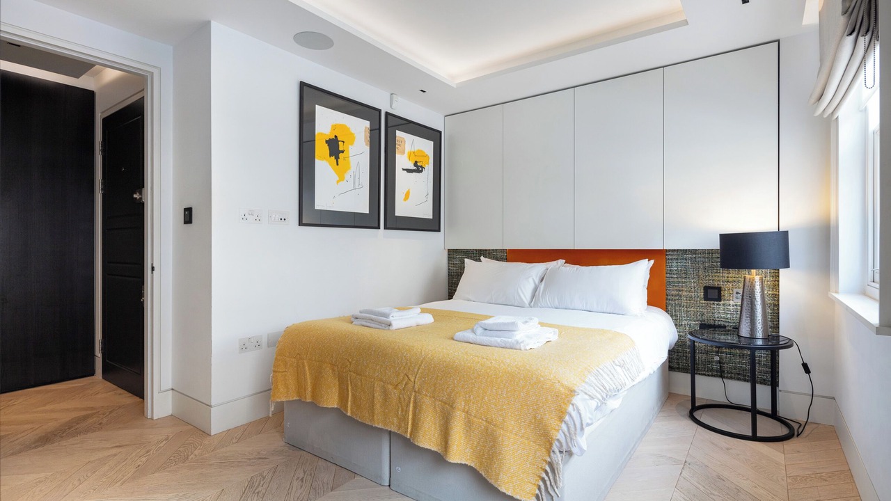 Photo of Bedroom in Fitzrovia