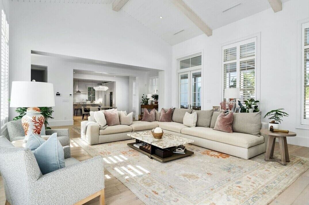 Photo of Livingroom in Nassau