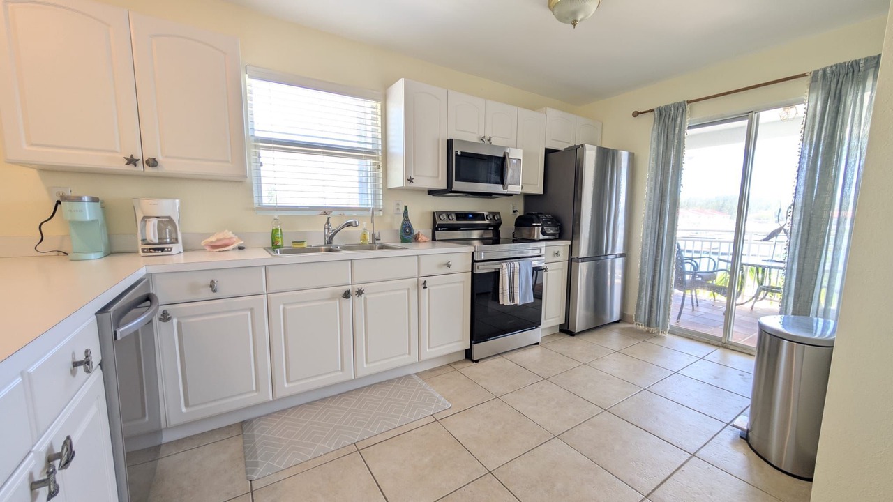 Photo of Kitchen in South Bimini
