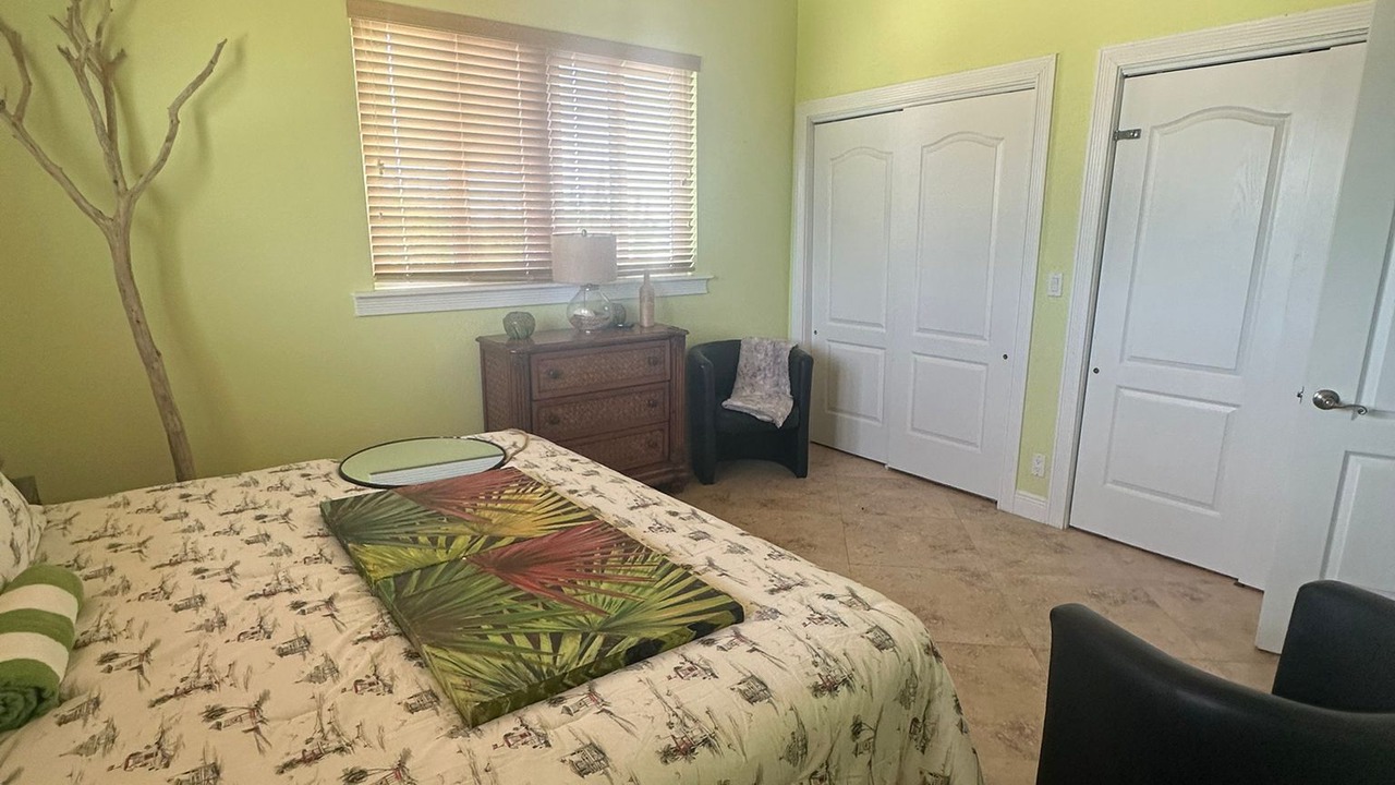 Photo of Bedroom in High Rock