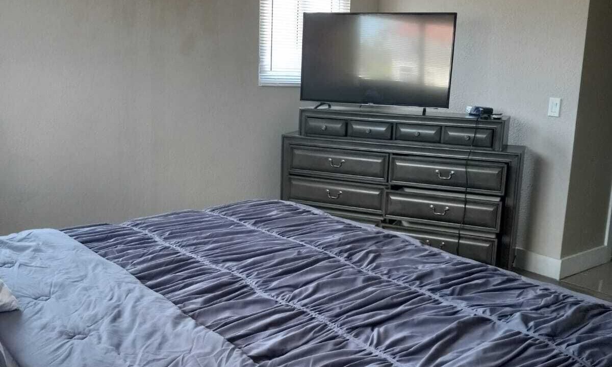 Photo of Bedroom in Royal Bahamian Estates