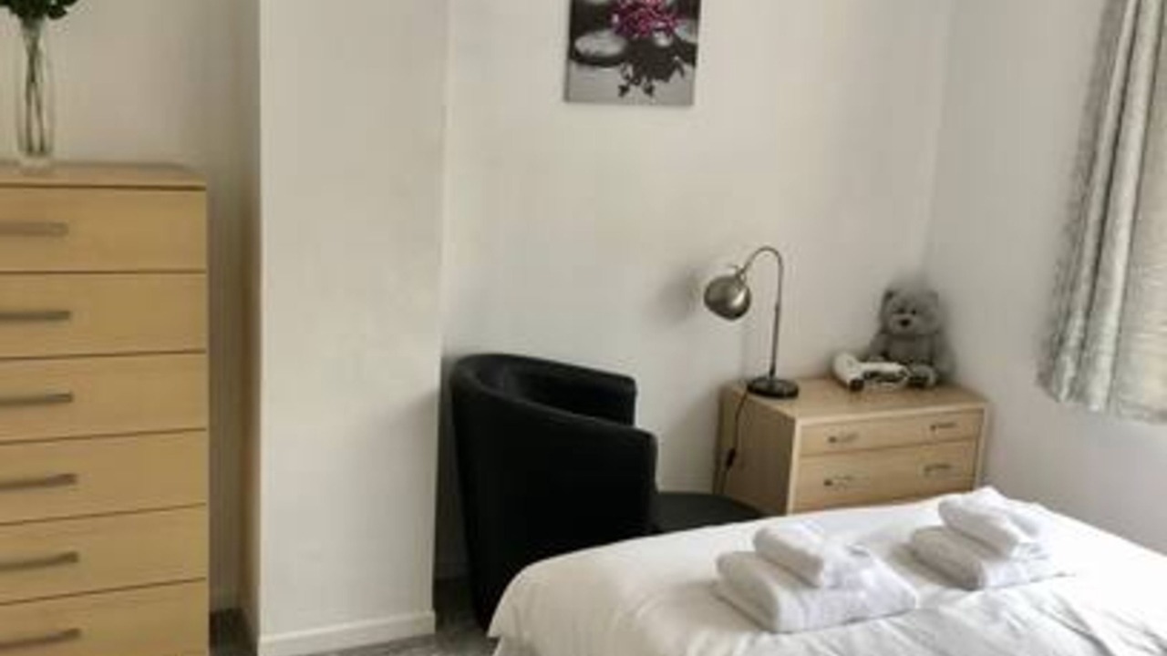 Photo of Bedroom in Headington