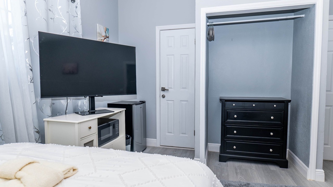 Photo of Bedroom in Nassau