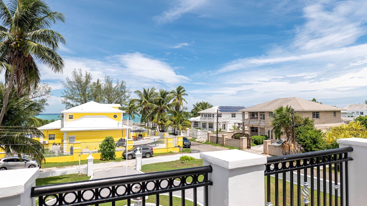 Photo of Patio Balcony in Nassau