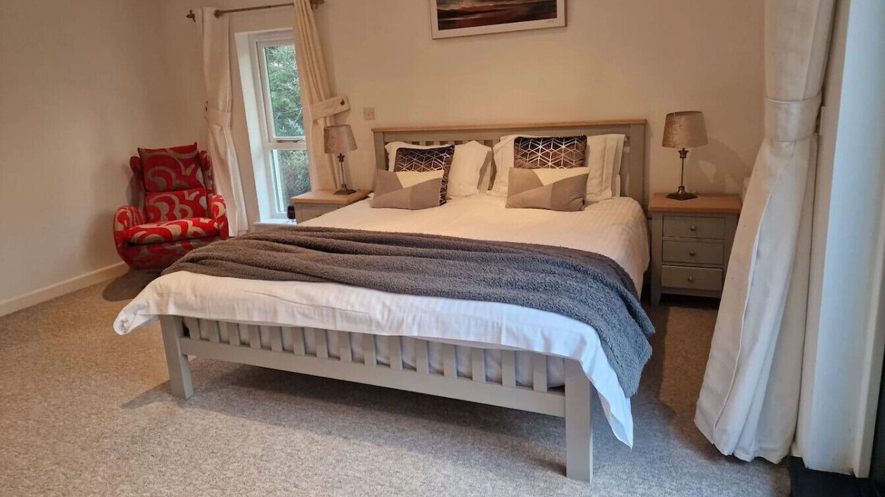 Photo of Bedroom in Wainhouse Corner