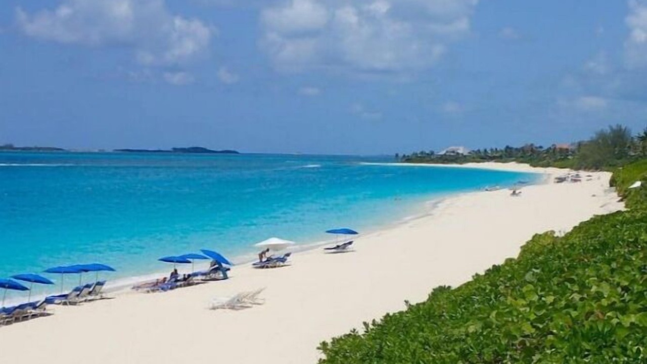 Photo of Others in Paradise Island