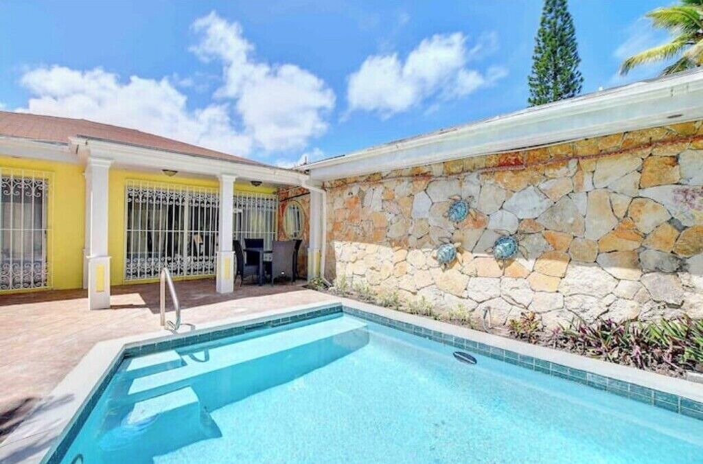 Photo of Outdoor in Paradise Island