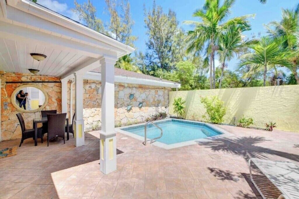 Photo of Outdoor in Paradise Island