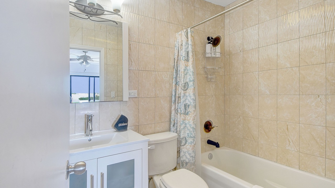 Photo of Bathroom in Paradise Island