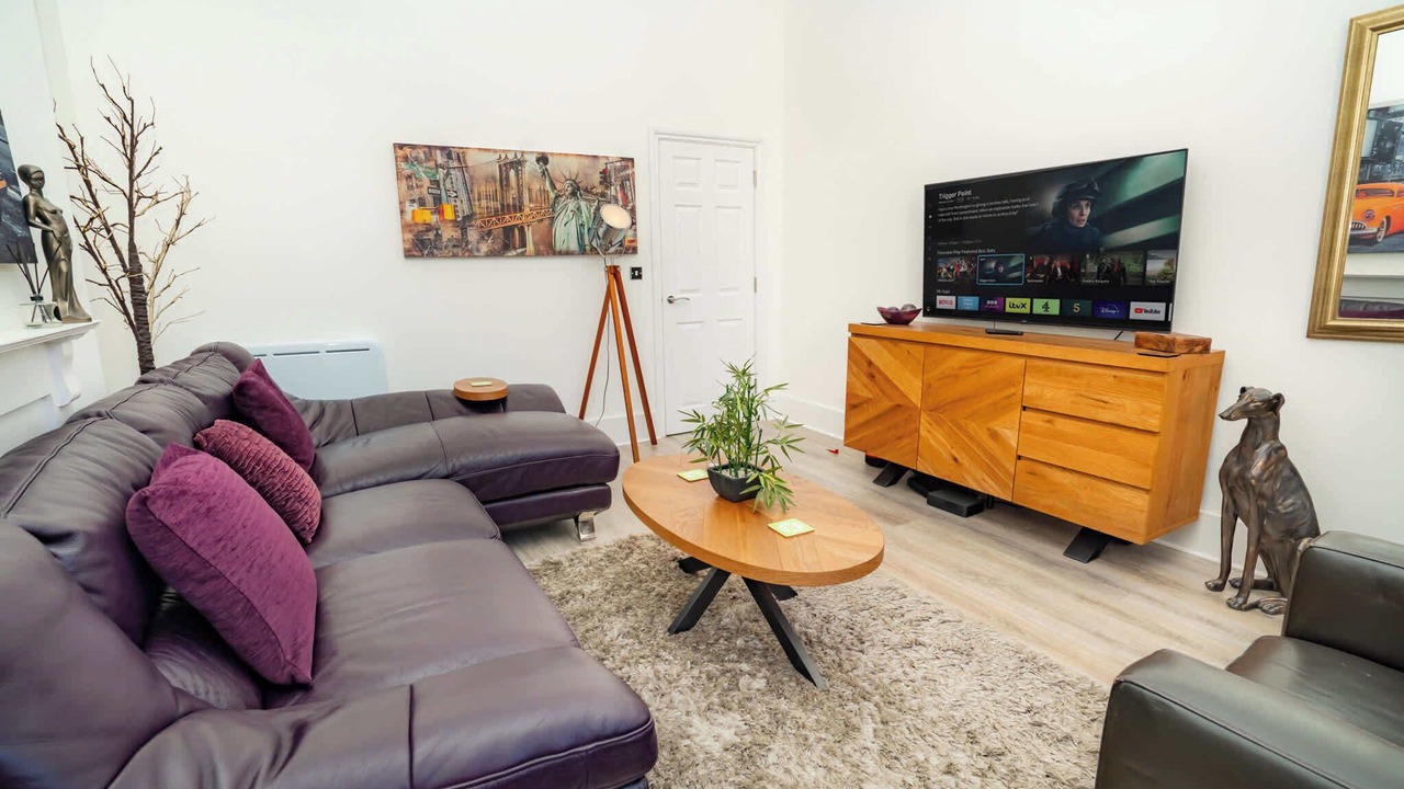 Photo of Livingroom in Cheltenham