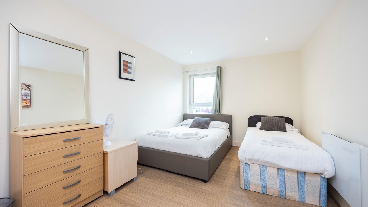 Photo of Bedroom in Island Gardens