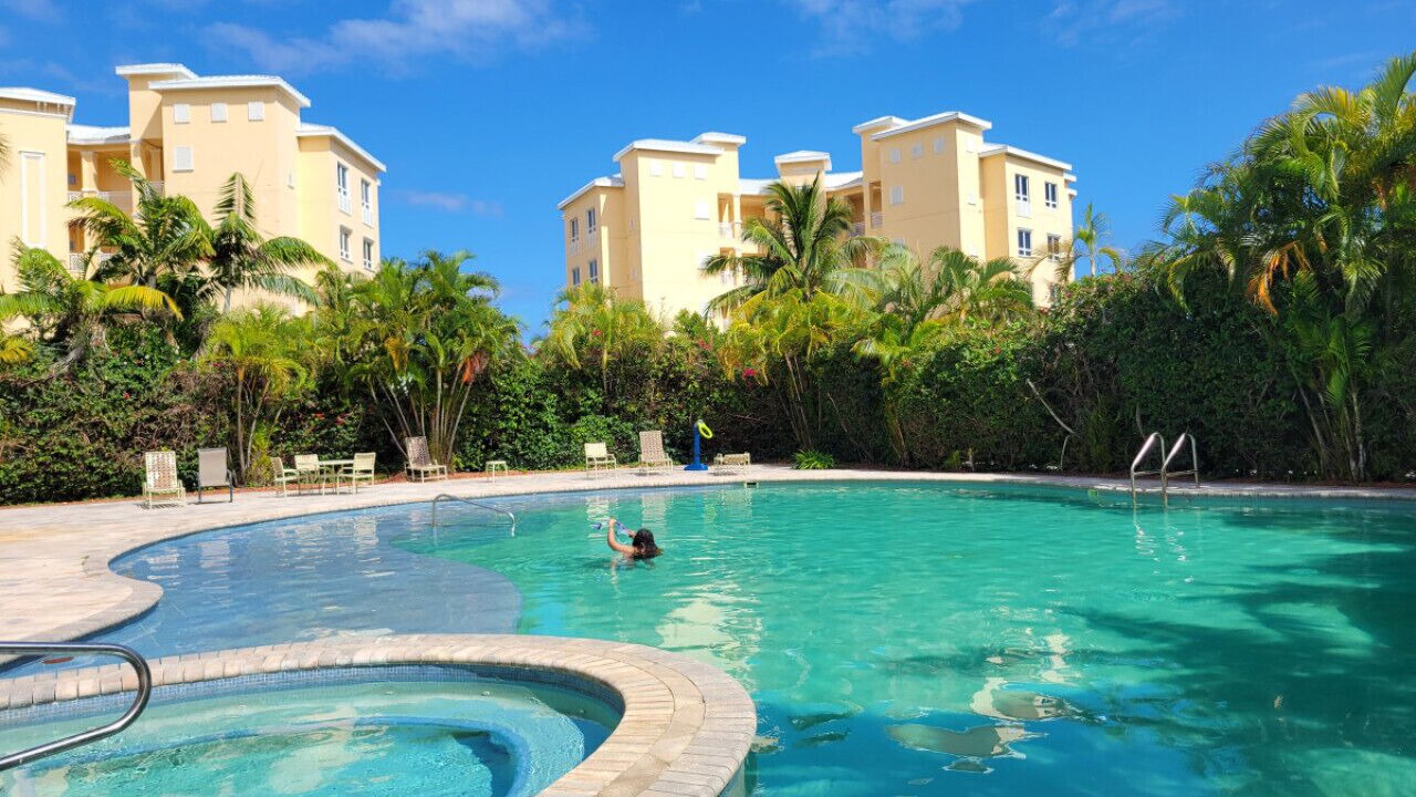 Photo of Outdoor in Bahamia West