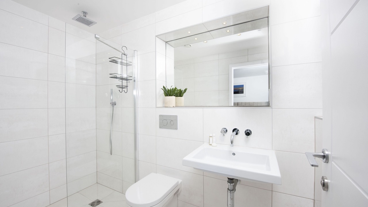 Photo of Bedroom in Newquay City Centre