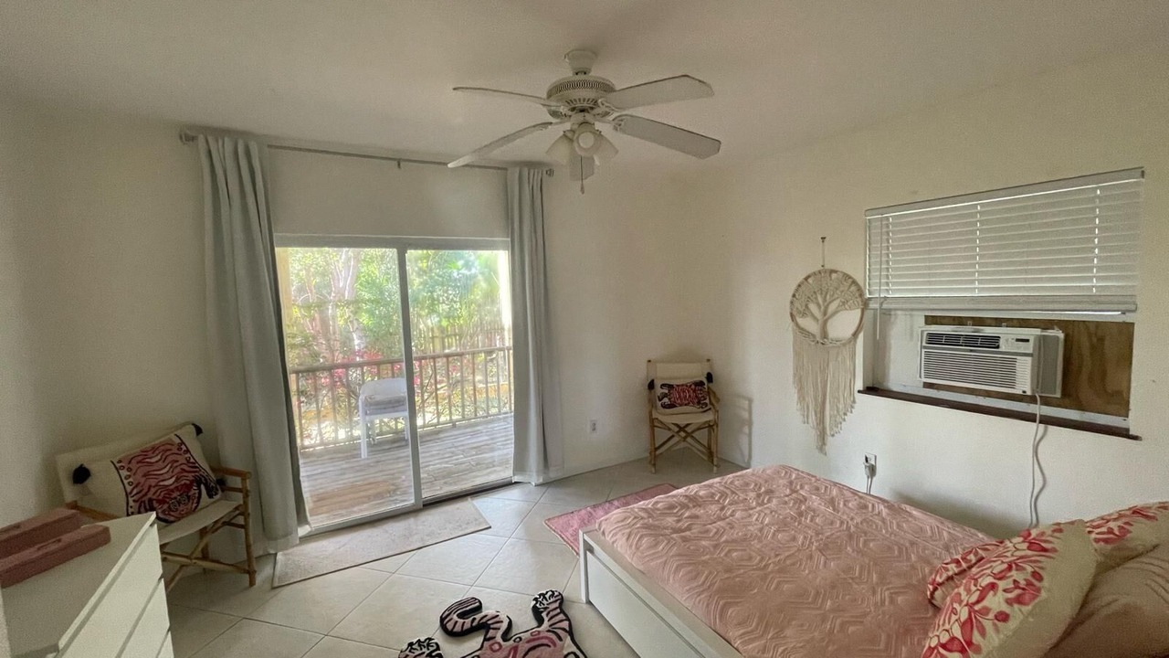 Photo of Bedroom in Dunmore Town