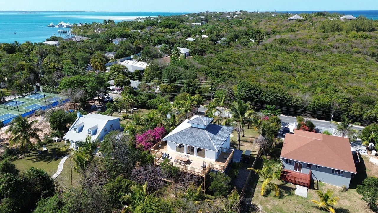 Photo of Outdoor in Dunmore Town