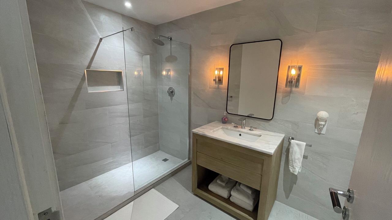Photo of Bathroom in Nassau