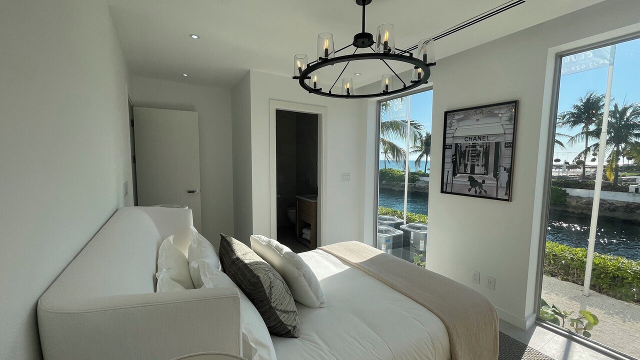 Photo of Bedroom in Nassau